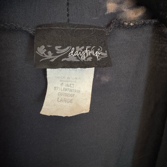 Daytrip Gray and Blue Tie-Dye Women's Kimono - Picture 2 of 5